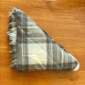 Oversized checkered scarf